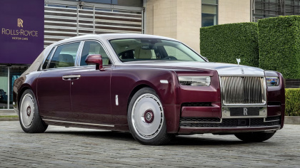 Rolls-Royce mất 9 tháng để hoàn thiện chi tiết độc bản trên Phantom Hummingbird
