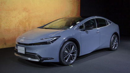 Toyota Prius 2023 ra mắt: Kiểu dáng bóng bẩy, nhiều nâng cấp đáng chú ý