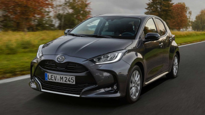 Mazda2 Hybrid 2022 lộ diện: Bản sao Toyota Yaris Hybird