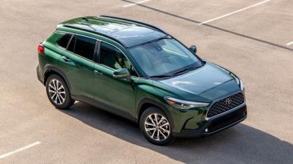 Toyota Corolla Cross 2022 chốt giá sốc từ 500 triệu
