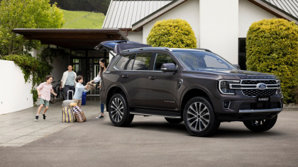Ford Everest 2022 ra mắt: Động cơ mới 3.0L V6, nhiều nâng cấp đáng giá