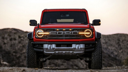 Chi tiết Ford Bronco Raptor 2022: Động cơ khủng, off-road kinh ngạc