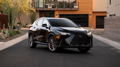 Lexus NX 2022: "Ngầu" hơn với phụ kiện TRD