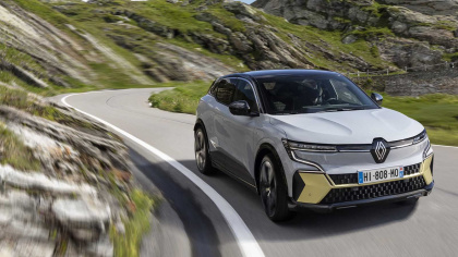 Renault Megane E-Tech Electric - SUV điện chạy 450km một lần sạc