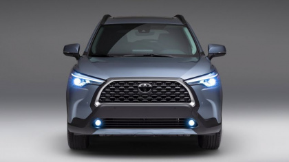 Cận cảnh mẫu xe Toyota Corolla Cross 2022 vừa ra mắt tại Mỹ