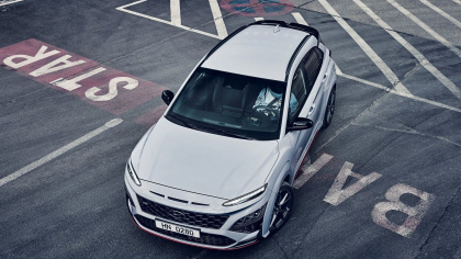 Xem Hyundai Kona N "cực chất" trên đường đua