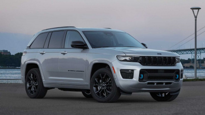 Chi tiết Jeep Grand Cherokee 4xe phiên bản kỷ niệm 30 năm