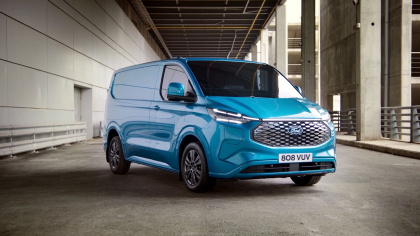 Chi tiết Ford E-Transit Custom 2023: Sỡ hữu động cơ điện cùng diện mạo đậm chất tương lai