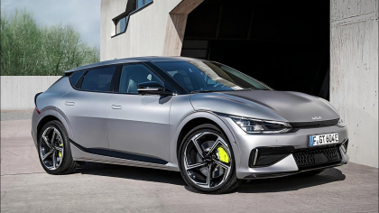 KIA EV6 GT 2023: Phiên bản mạnh và nhanh nhất