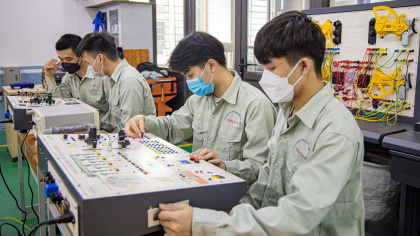 Tháo gỡ nút thắt nhân lực ngành công nghiệp hỗ trợ