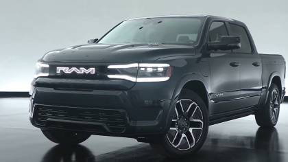 Ram 1500 REV 2024: Mạnh 650 mã lực, đi được 805 km nhờ bộ pin khổng lồ