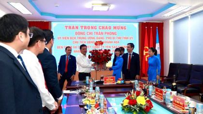 Chủ tịch UBND tỉnh Khánh Hòa thăm, chúc Tết Công ty Yến sào Khánh Hòa đầu xuân Bính Ngọ 2026