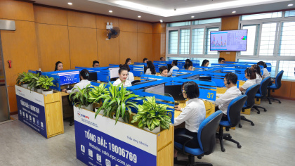 Trung tâm Chăm sóc khách hàng EVNNPC: Tăng tốc phục vụ mùa cao điểm nắng nóng