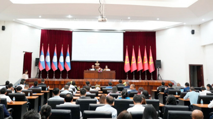 Kết nối, thúc đẩy hợp tác logistics Việt Nam - Lào
