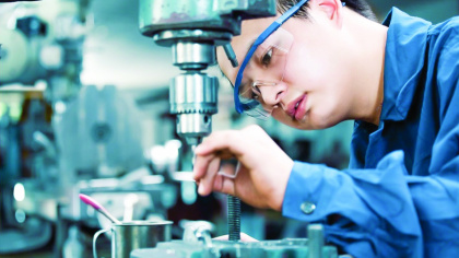 Đến năm 2030, phát triển tối thiểu 20 doanh nghiệp làm chủ công nghệ, sản phẩm công nghệ chiến lược