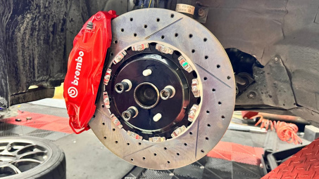 Brembo vừa mua lại Öhlins Racing với giá 405 triệu USD