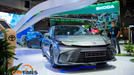 Toyota ra mắt Camry 2024, giá từ 1,22 tỷ đồng, 2 phiên bản hybrid