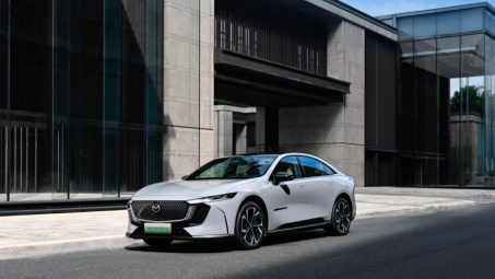 Mazda EZ-6 chính thức ra mắt, có khả năng di chuyển lên tới 1.300 km
