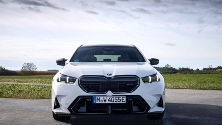 Chi tiết BMW M5 Touring 2025: Linh hoạt, hiệu suất cao và khả năng vận hành ấn tượng