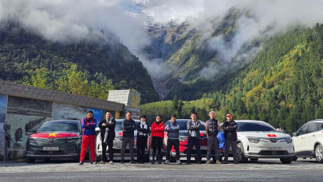26 ngày, vượt 16.000km, đoàn xe điện VinFast VF 8 chinh phục Tây Tạng đã về Việt Nam