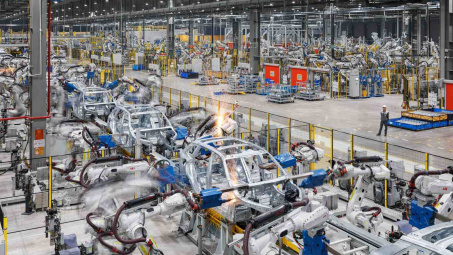 VinFast công bố kế hoạch nâng tỉ lệ nội địa hóa lên 84% sau 2 năm, chuyên gia khẳng định tính khả thi