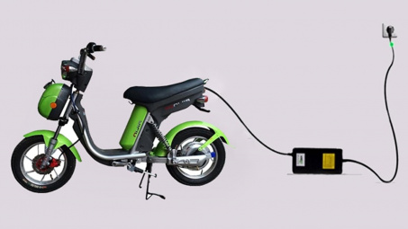 Sạc xe đạp, xe máy điện sao cho an toàn?