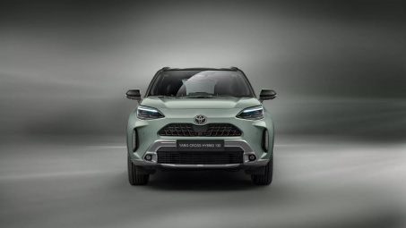 Toyota Yaris Cross 2024 facelift: Bổ sung bản hybird cùng nhiều điểm thay đổi đáng giá