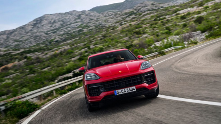 Porsche Cayenne GTS 2025: Bản nâng cấp "mạnh tay"