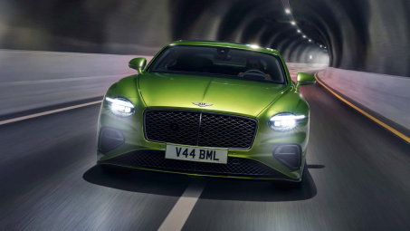 Bentley Continental GT 2025: Động cơ V8 hybird với gần 800 mã lực