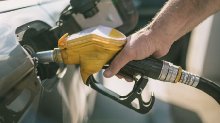 Cách xử lý sự cố xăng, nhớt xe ô tô bị nhiễm nước