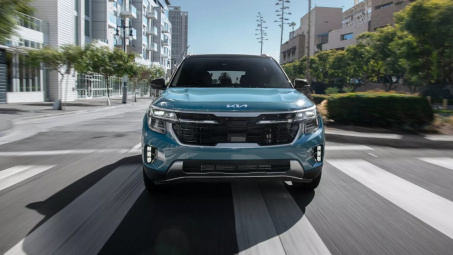 Kia Seltos 2025 bị hạ cấp khi giảm kích thước màn hình