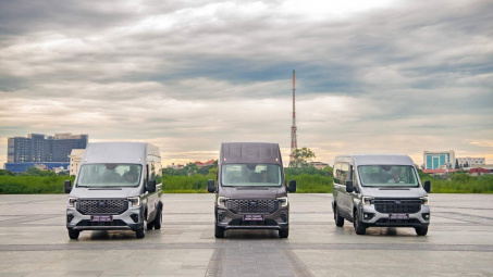 Soi những chi tiết mới trên Ford Transit 2024 tại Việt Nam