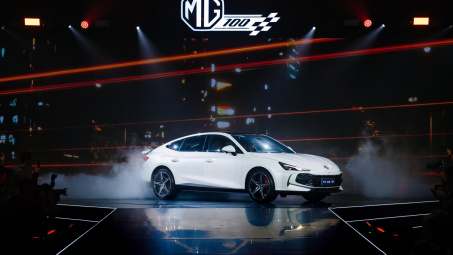 MG7 chính thức ra mắt Việt Nam, 3 phiên bản, chốt giá từ 738 triệu đồng