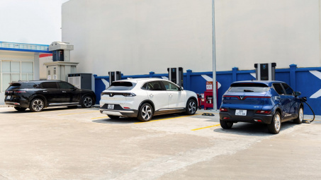 V-GREEN triển khai mô hình trạm sạc nhượng quyền tại Việt Nam