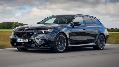 BMW M5 Touring 2025: Hiệu suất xe đua, thiết kế táo bạo