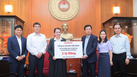 Honda Việt Nam hỗ trợ 2 tỷ đồng cho người dân vùng lũ