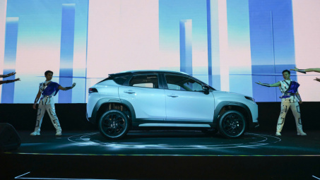 Giá lăn bánh Suzuki Fronx 2025 từ hơn 580 triệu đồng tại Việt Nam