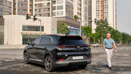 Chủ xe VinFast VF 8: “Nuôi xe 2 năm chỉ mất 1,5 triệu đồng bảo dưỡng”