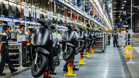 Thị trường xe máy Việt Nam đổi chiều: Xe xăng chững lại, xe điện bứt tốc mạnh mẽ