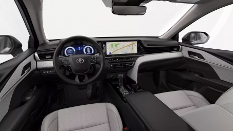 Toyota thu hồi hơn 1 triệu xe trên toàn thế giới do lỗi camera lùi