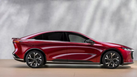 Mazda CX-6e 2026: Những điều cần biết về SUV điện mới của Mazda