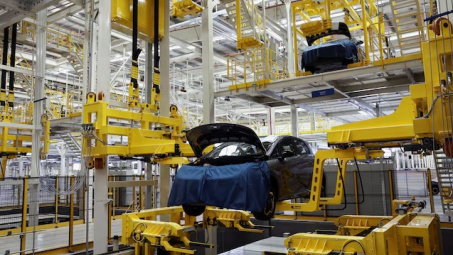 BYD của Trung Quốc giảm giá xe điện thông minh xuống dưới 10.000 USD