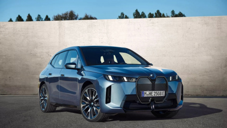BMW iX 2025 ra mắt: Mạnh hơn và tiết kiệm pin hơn