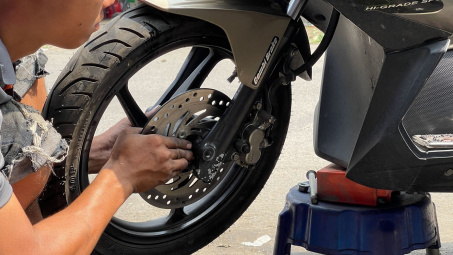 Những điều cần lưu ý khi sử dụng lốp không săm xe máy