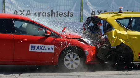 So sánh tiêu chuẩn xếp hạng an toàn xe hơi của NHTSA và IIHS