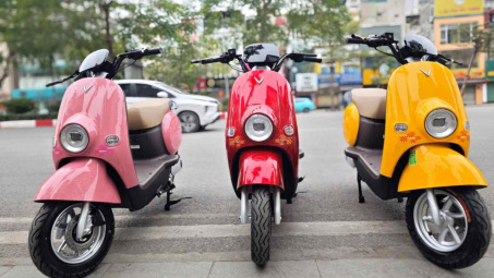 Phụ huynh đặt trọn niềm tin với VinFast Motio - Xe máy điện chuẩn an toàn quốc tế