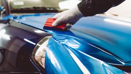 Bóc decal ô tô như thế nào cho đúng cách và hiệu quả?
