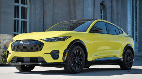 Xem nhanh xe điện Mustang Mach-E Premium Sport 2025