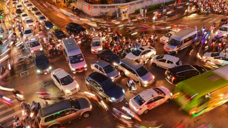 Kinh nghiệm lái xe ôtô trong thành phố dành cho tài xế mới