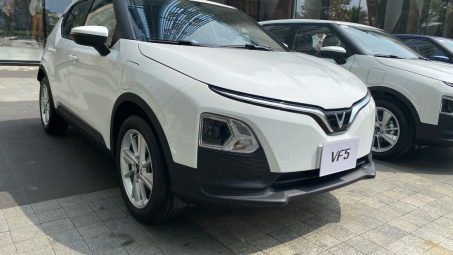 Top 10 xe bán chạy nhất tháng 3/2025: VinFast VF 5 bất ngờ "vượt mặt" mọi đối thủ